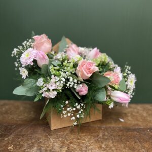 Mother's Day Envelope Arrangement - send Mum the gift of flowers